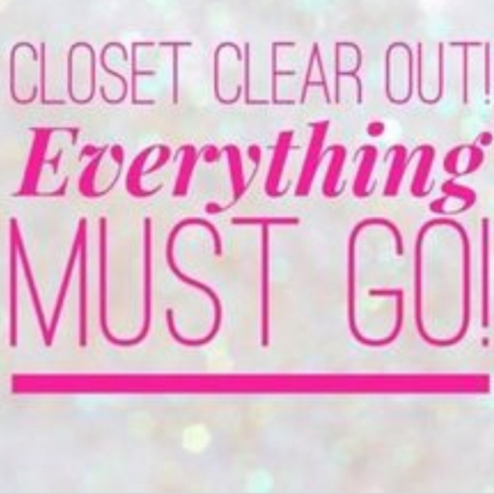 Charmed Memories Adjustable Gray Crystal Bracelet - Picture 3 of 8